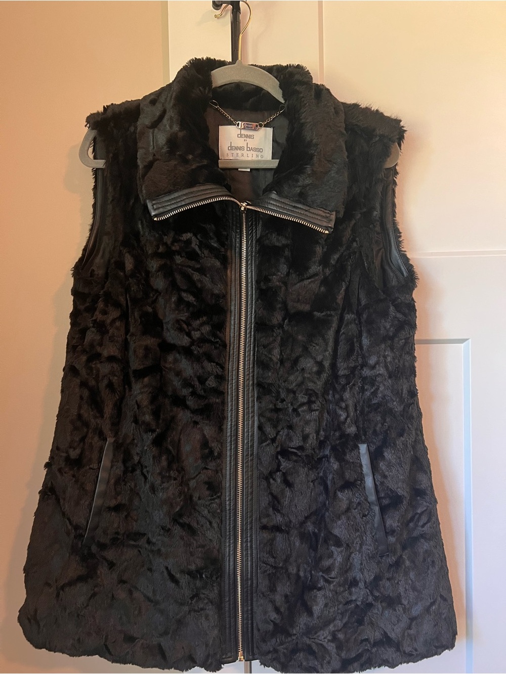 dennis basso Black Faux Fur Zip Vest
